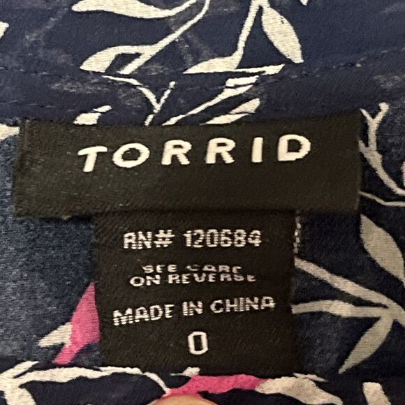 TORRID Womens Size 0 Blue Floral Bird Print Sheer Chiffon Button Back Blouse Top - Picture 4 of 8